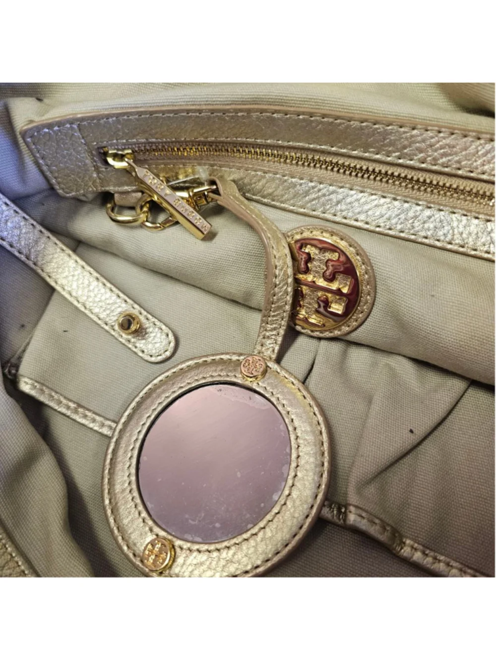 Tory Burch Amanda Classic Tote – Metallic Gold Pebbled Leather